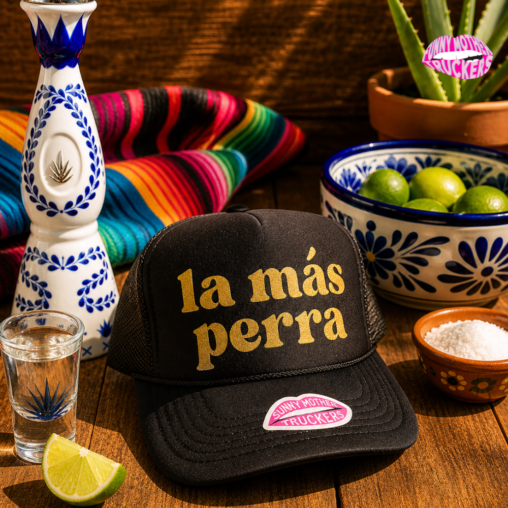 LA MAS PERRA TRUCKER HAT